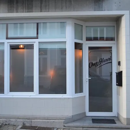 Chez Henri *